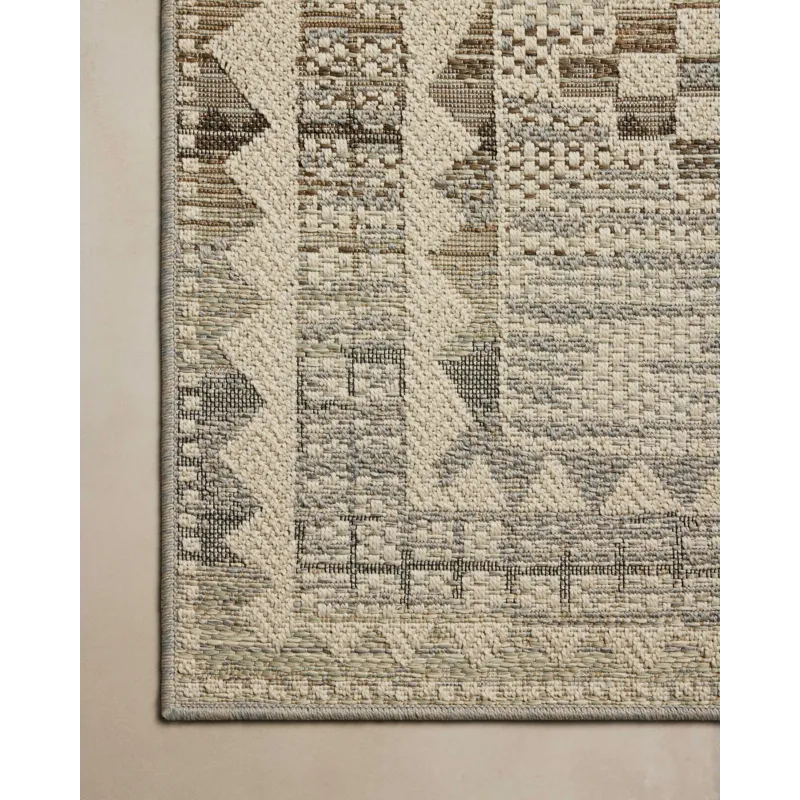 Loloi Saylor Ivory / Granite 7\'-6\" x 7\'-6\" Indoor/Outdoor Rug