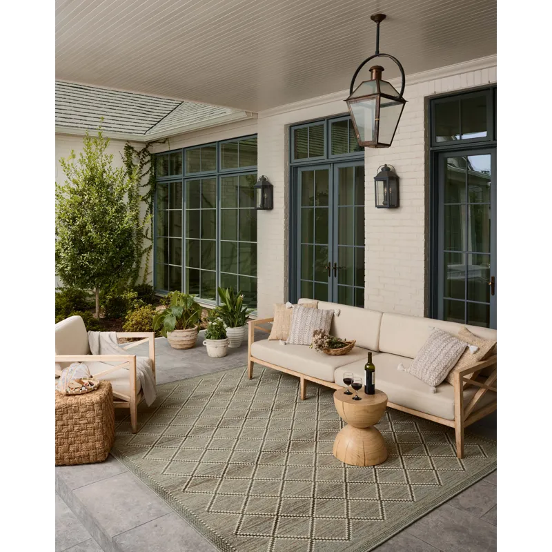 Loloi Saylor Stone / Ivory 7\'-6\" x 10\' Indoor/Outdoor Rug