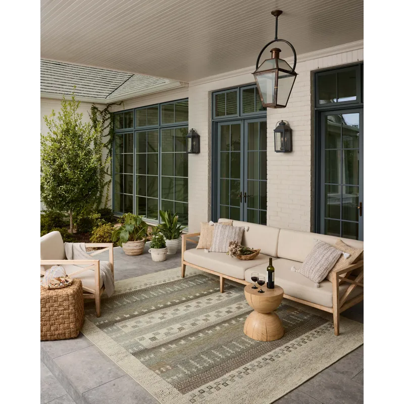 Loloi Saylor Ivory / Earth 7\'-6\" x 10\' Indoor/Outdoor Rug