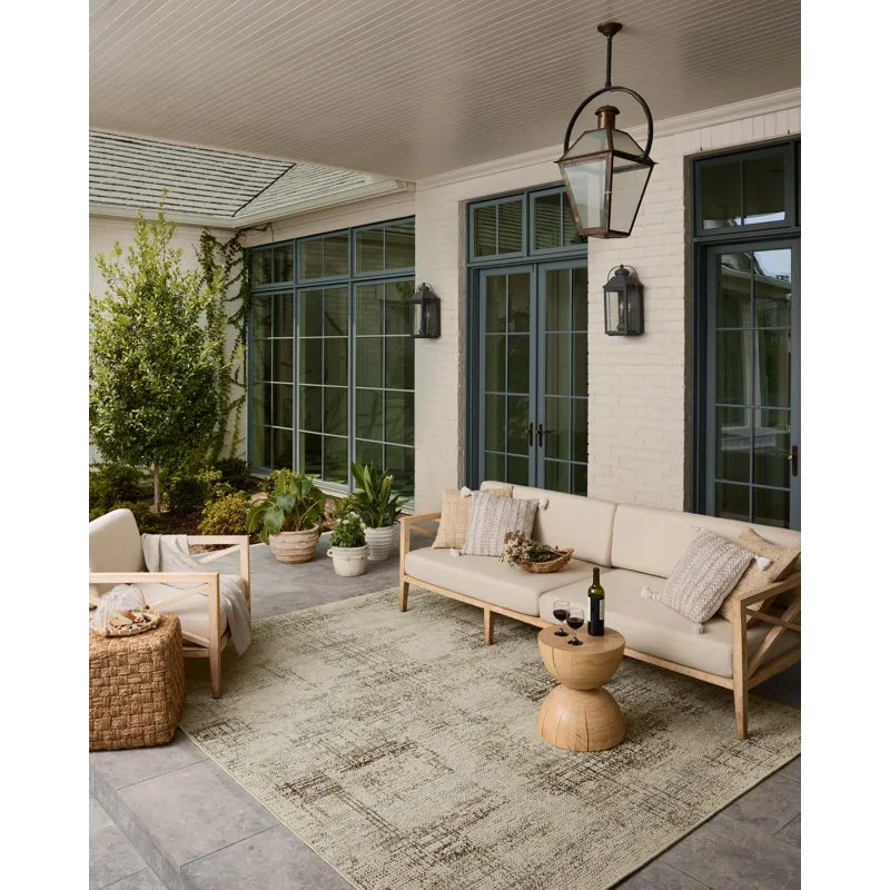 Loloi Saylor Ivory / Fog 2\'-3\" x 3\'-9\" Indoor/Outdoor Rug