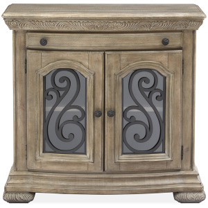 Marisol Bachelor Chest