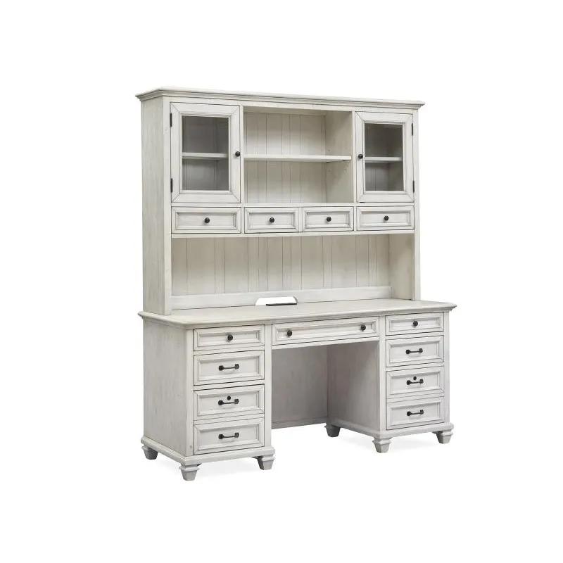 Newport Hutch