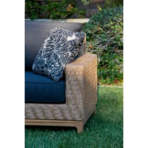 Catalina Sofa in Poros Dune (D)
