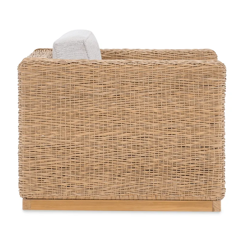 Somerset Club Chair in Poros Dune (D)