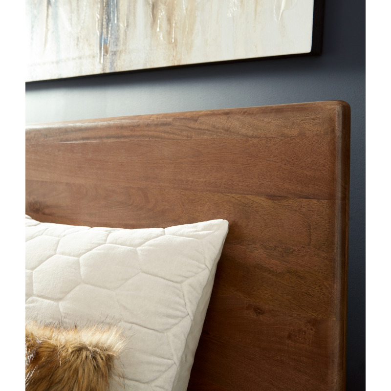 Isanti California King Panel Bed by Millennium by Ashley NIS429127748