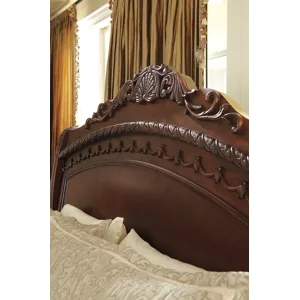 North Shore Queen Sleigh Bed