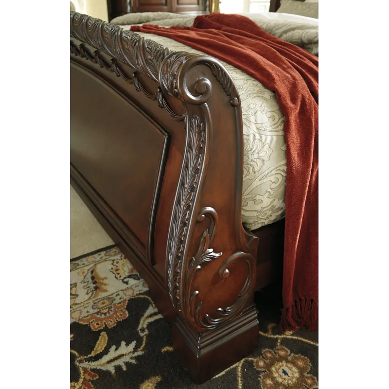 North Shore Queen Sleigh Bed