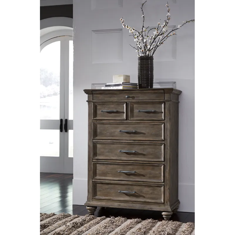 Johnelle Chest of Drawers