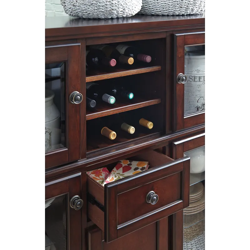 Porter Dining Server