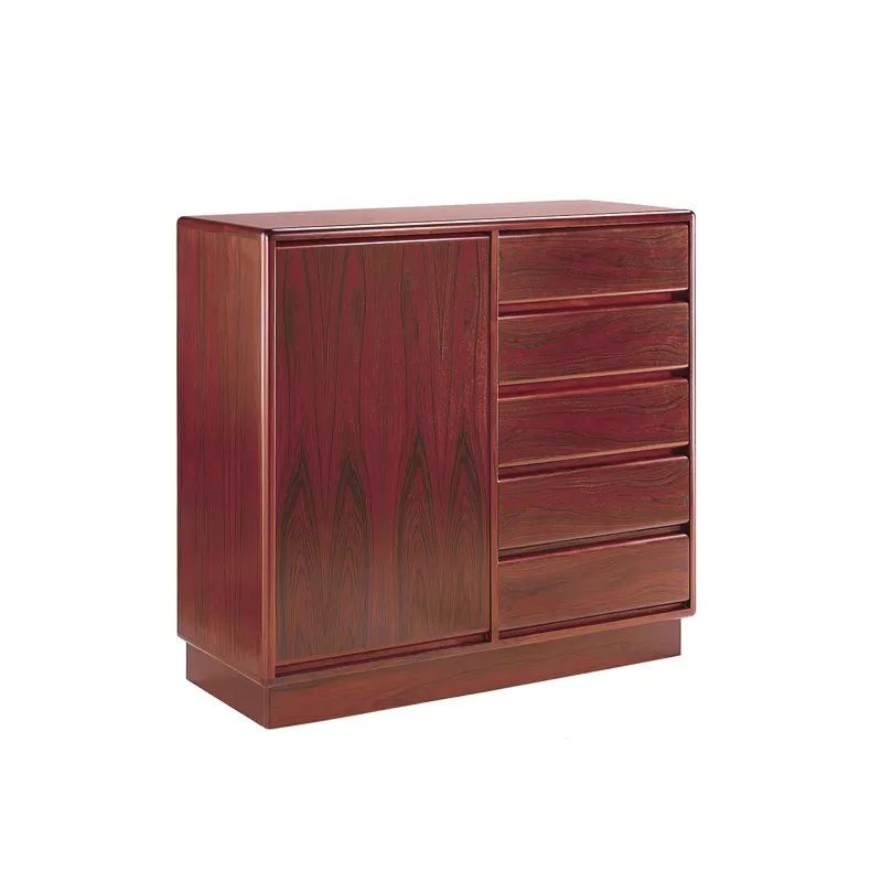 PRESTIGIA GENTLEMANâ€™S CHEST