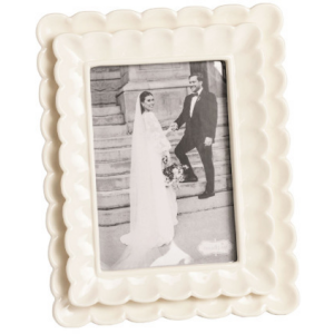5X7 Scalloped Frame