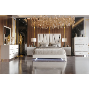 Europa 6pcs Bed/Dresser/Mirror/Chest/2 Nightstands - California King