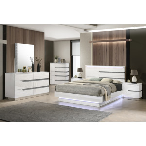 Paradox White 6pcs Bed/Dresser/Mirror/Chest/2 Nightstands - Queen