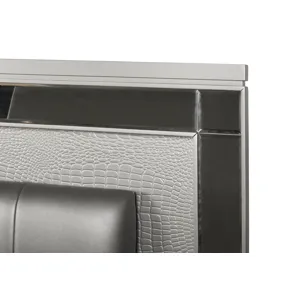 Valentino 5/0 Q Lighted Headboard-Silver