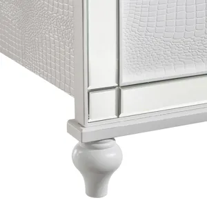 Valentino 5/0 Q Lighted Headboard-White