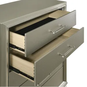 Lumina Chest Silver
