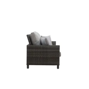 Bungalow Patio Sofa W/2 Accent Pillows