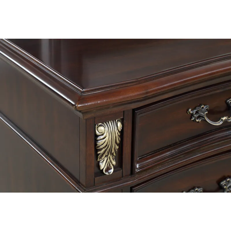 Maximus Dresser-Madeira