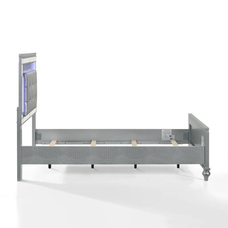 Valentino 3/3 T Headboard - Silver