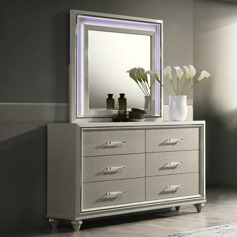 Lumina Lighted Mirror Silver