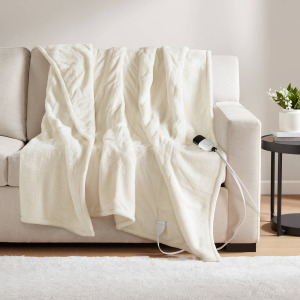 Beautyrest Heated Microlight to Berber Throw