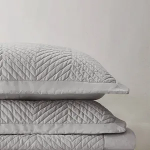 Harbor House Liam Hotel 3 Piece Cotton Quilt Set