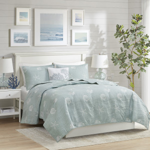 Harbor House Blue Seaside 4 Piece Cotton Reversible Embroidered Quilt Set with Throw Pillow