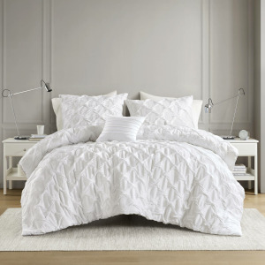 Comfort Spaces Bailey Diamond Pintuck Pleated Woven Comforter Set