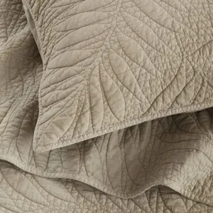 Harbor House Botanical Leaves 3 Piece Cotton Quilt Set