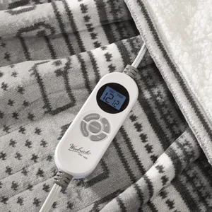 Woolrich Print Plush to Sherpa Heated Throw