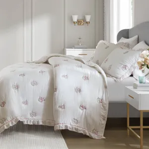 Intelligent Design Aglaia Quilt Set