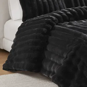 Jasmine King Ultrasoft Faux Fur Ribbed Comforter Set - Black