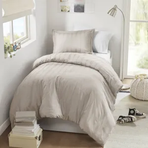 Super Listing Logan Striped Reversible Pintuck Pleated Duvet Set