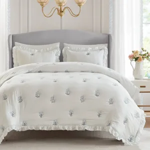 Intelligent Design Aglaia Quilt Set