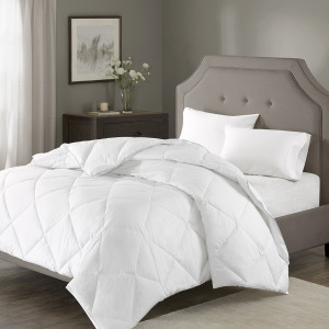 1000 Thread Count Cotton Rich Full/Queen Diamond Quilting Down Alternative Comforter - White