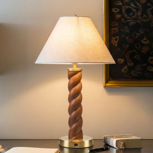 INK+IVY Helixia Twisted Faux Wood Table Lamp with USP C Port - Brown