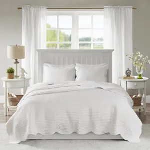 Madison Park Tuscany 3 Piece Reversible Scalloped Edge Quilt Set