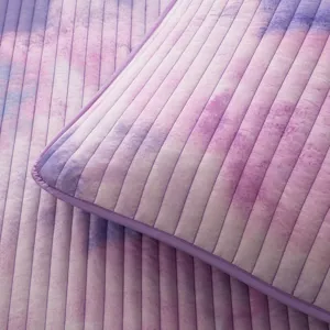 Intelligent Design Cassiopeia Watercolor Tie Dye Printed Quilt Set with Throw Pillow