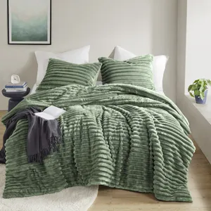 Intelligent Design Avril Fluffy Ribbed Plush Comforter Set