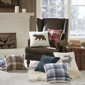Bear Square Berber Pillow - White