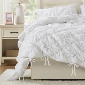 Intelligent Design Lily Comforter Set