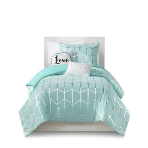 Intelligent Design Raina Metallic Printed Comforter Set