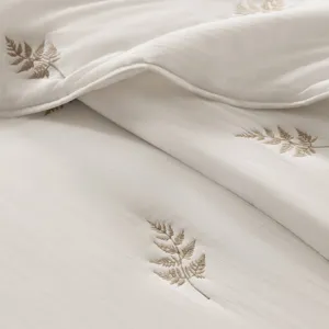 Harbor House Blue Willow Embroidered Botanical 100% Cotton Lightweight 3 Piece Quilt Set