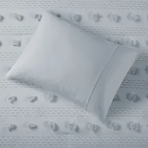 Intelligent Design Lucy Clip Jacquard Comforter Set