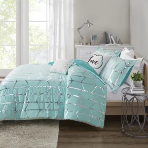 Intelligent Design Raina Metallic Printed Comforter Set