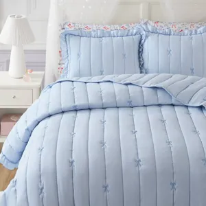 Intelligent Design Liv Quilt Set