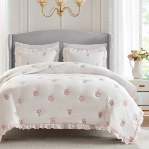 Intelligent Design Aglaia Quilt Set