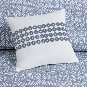 Madison Park Signature Harmony 4 Piece Oversized Reversible Matelasse Quilt Set with Throw Pillow