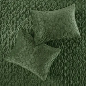 Madison Park Harper 3 Piece Velvet Quilt Set