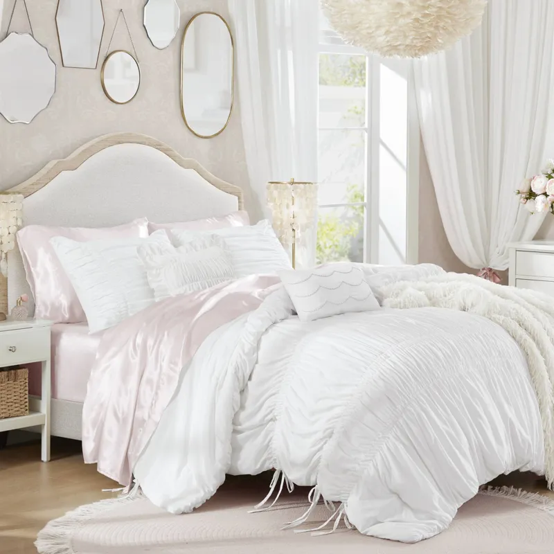 Intelligent Design Ella Comforter Set